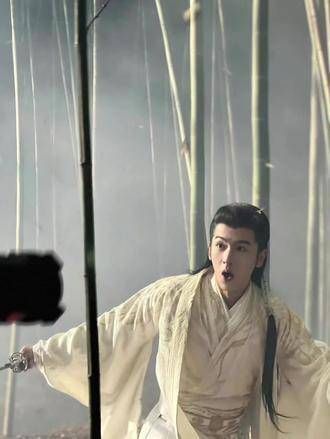 你们绝对不能错过小羽在竹林中的精彩打斗场面!