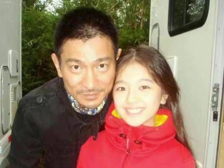 李兰迪如同时间静止般美丽成长，超级迷人呢