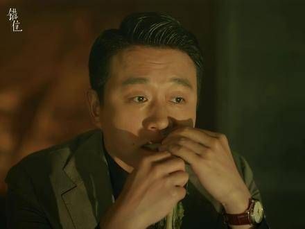 顾己鸣的精神境界诚然令人钦佩,值得效仿,提及佟大为,同样不容忽视