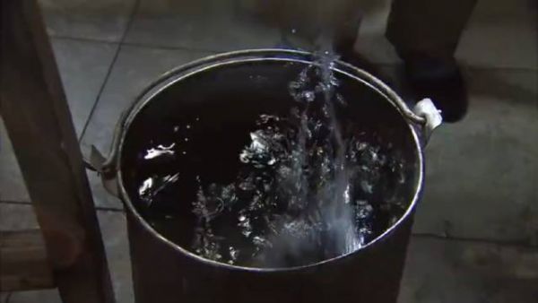 新媳妇第一次上门,却遭哥嫂欺负,丈夫霸气护妻