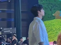 今日在某平台上，偶然发现了凌赫hi6今日拍摄现场，工作人员镜头下的瞬间