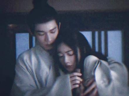 在观看那段情节时,我真是被他们夫妻间那种微妙的距离感深深吸引…