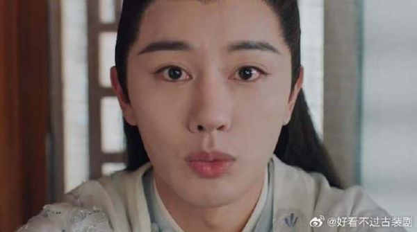 看到别家小孩发压岁,容钰也要给娘子发,好暖心!