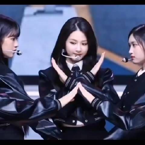 女团舞杨紫~有一说一,杨紫挺适合韩系妆造的