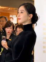 姐姐的神颜斩男更斩女！