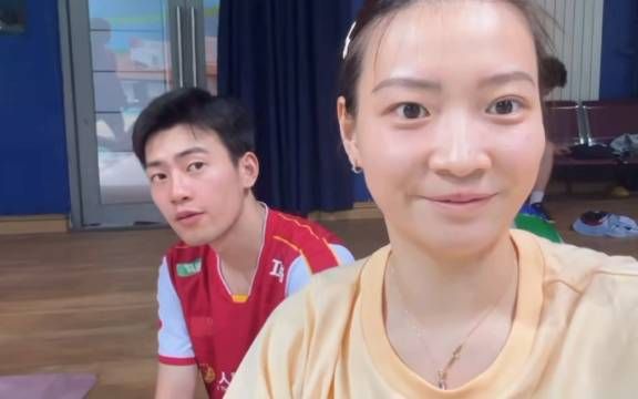 存个档,雅琼采访世界冠军的视频