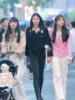 吴艳妮不好好训练居然跑去玩街拍了，自己看看这好看吗