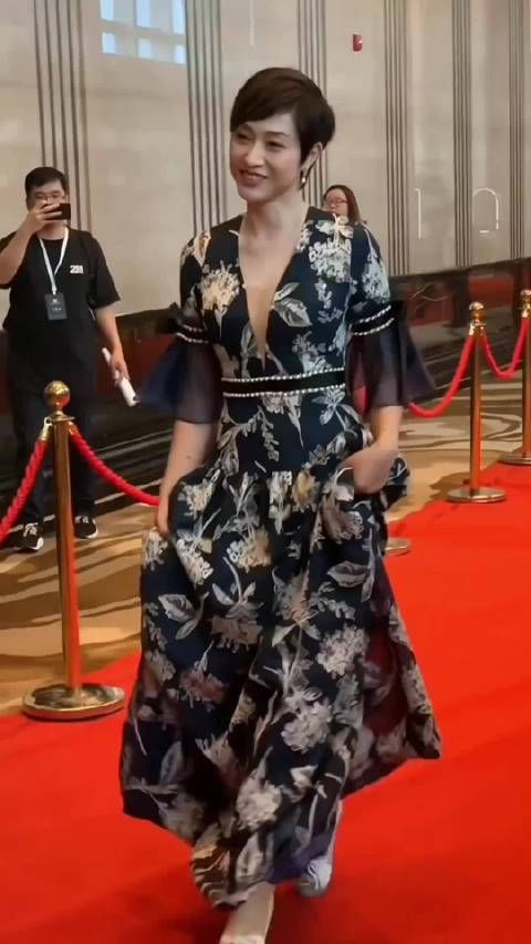 谁年轻时候还不是个大美人?让你选一个你回选谁?