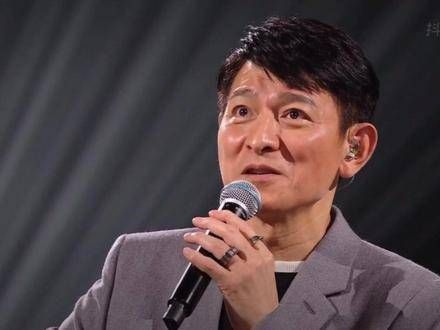 表示将永远铭记李好,看来李好无疑是今夜最耀眼的焦点