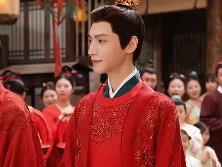 真的是太帅气的新郎了!