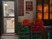 哈哈大笑连连，六扇门又来搞趣啦