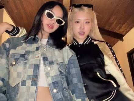 omg 在洛杉矶同框了~~~看来是在莎的家中