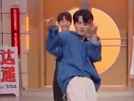 舞蹈高光瞬间,22秒大哥舞台震撼片段