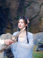 当元神剑再度腾空，阿音已如烟雾散尽