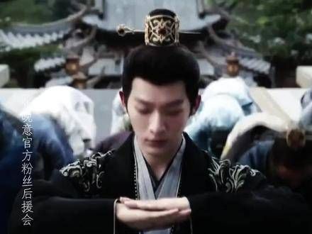 成王者之道,孤寂之旅,是他早已抉择的,无路可退之途