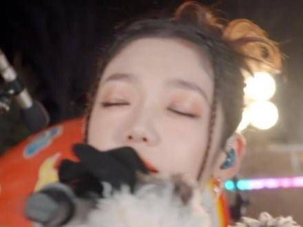 故事感十足的青春气息随旋律弥漫,让人忍不住单曲循环! 3日19:30精彩呈现