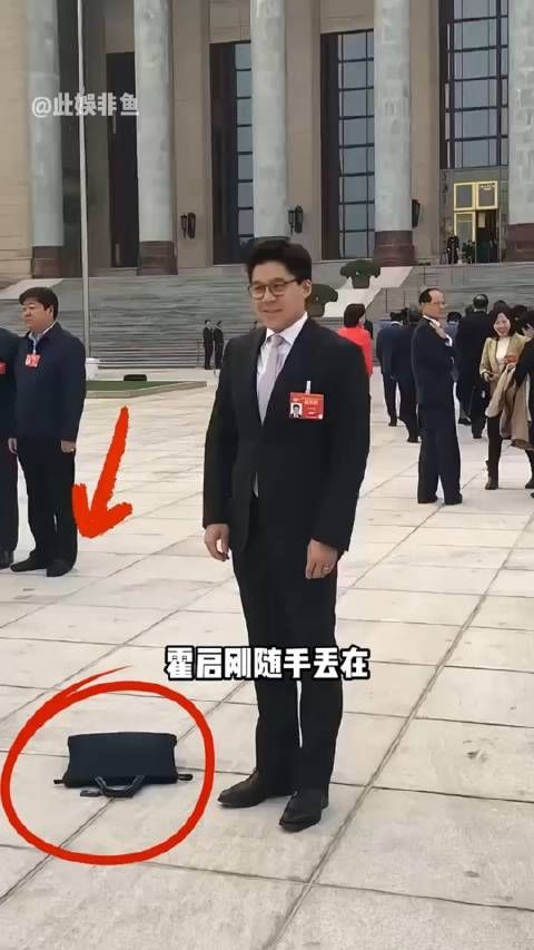 郭晶晶为何下嫁霍家?直到看见天安门广场上的霍启刚,瞬间明白了