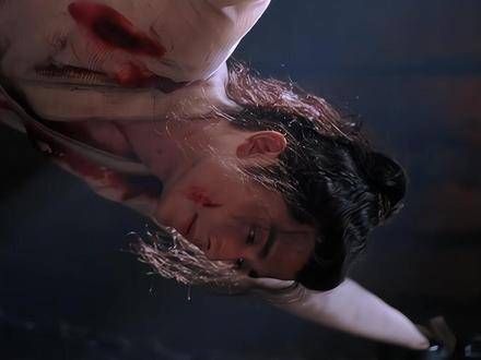信仰人性之善,期待那缕光芒终将穿透云层
