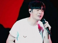 原来心痛我， 在那时我却不懂 的年少有为