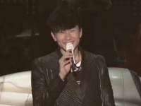 大家都说这是老林的颜巅时期呢， 真的让人想要把他领回家呀，哈哈哈哈哈