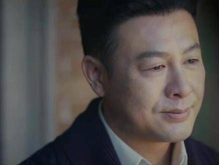 当顾易中开始调查某人, 那人似乎就陷入了某种厄运?