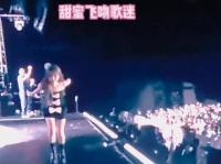 哇，王心凌居然给我飞吻耶