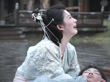 元禄答:“自是有的,但她绝不会对我生出情愫,故此我并不打算让她知晓”
