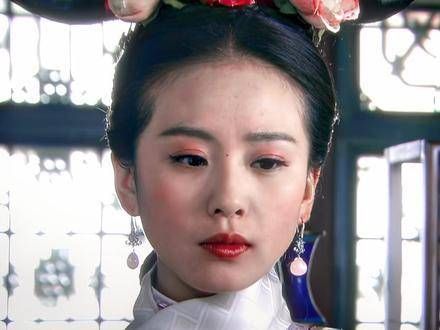 身为女子,她深谙她们在封建时代中的无奈与艰辛,真心喜爱这无雌竞的故事线