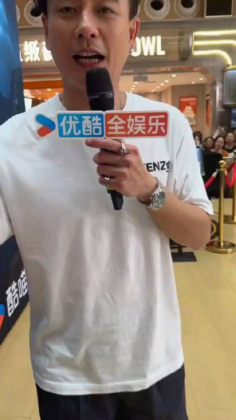 想知道黄宗泽这种视角是谁发明的,女友视角还有普通话和粤语双语表白…