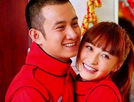 文章与姚笛疑似旧情重燃,两人亲密同行、牵手游玩甚至一同返回酒店
