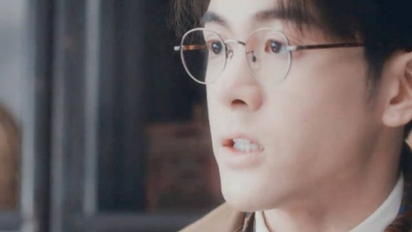 他当着她的面承认投靠了日本人,她难以置信,觉得自己信错了人!
