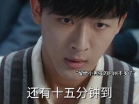 新手医师街头紧急开胸手术，小男孩被玻璃击中生命垂危…