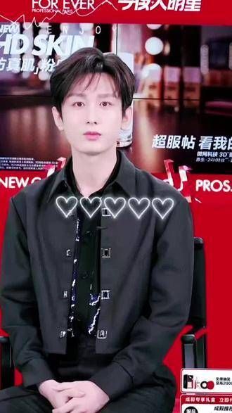 出息了，虽然口红一秒就被抢空，但还好我抢到了一件，哈哈