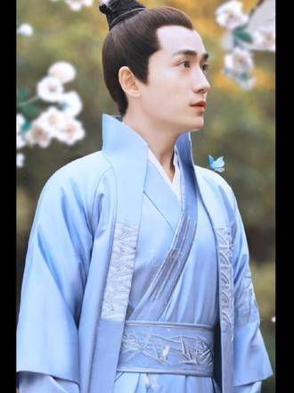 首次聆听这首曲子便感到它与小公爷的契合度极高!元若