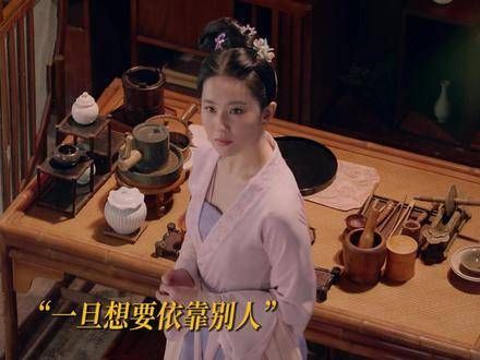 在《梦华录》的世界里,各色人物编织出一幅生动的人物画卷…