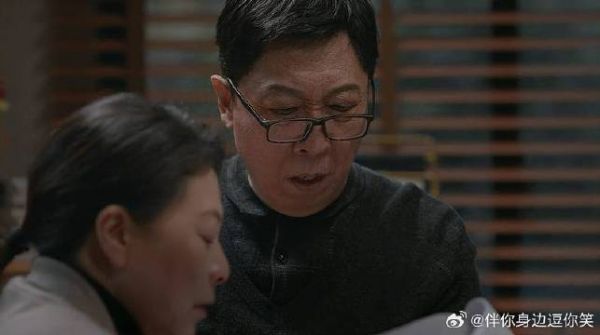 儿子想要当全职爸爸 父亲看到合同大怒,直呼:岂有此理