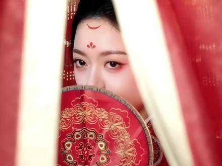 赵今麦与张凌赫的大婚情节着实让人心动“即便重来,仍旧难逃彼此的命运纠葛”