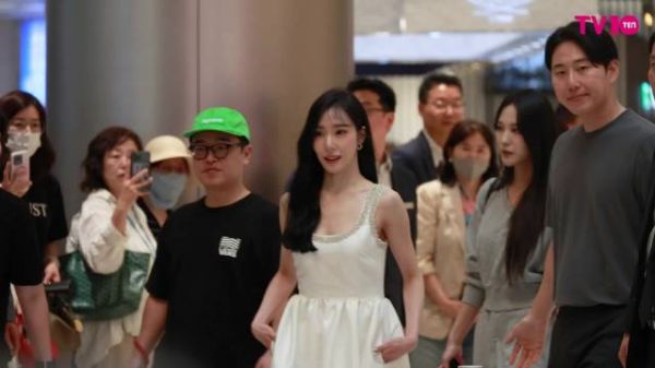 Tiffany参与雪花秀快闪活动，展现少女时代魅力