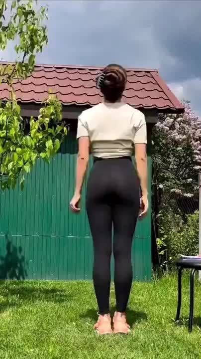 妹子一个动作后的景象,你猜不到!