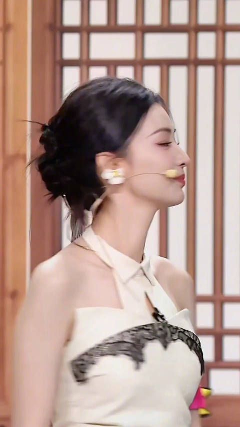 今日份猫系女友@-王楚然- 也太甜了吧!wink到小咪心里了