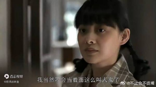 德华来哥哥家帮忙带孩子,对安杰的东西都好奇,可爱!