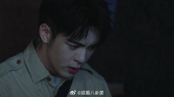 吴邪又发现笔记 不料不仅笔记内容一样,连字体都一样