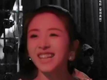每个女孩都能在自己的舞台上绽放光芒,张含韵男友好窒息
