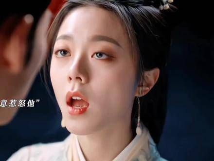 疯批文学里的掐脖吻真是超带感,完全无法抗拒 好看…