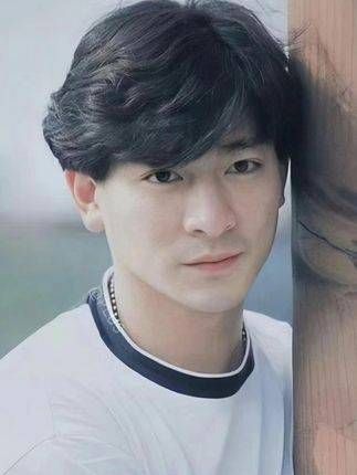 刘德华,真是我妈一辈子的偶像,这样的人才是大家应该追随的明星吧!