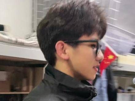 快来感受 百万级转场,百万现场,宿舍里的精彩对决