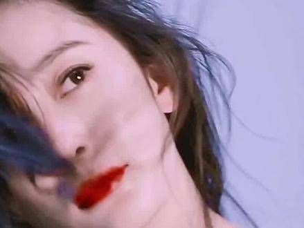 杨幂再次传出恋情，与男方共度七夕生日显得十分亲密，对方竟是19岁的富二代？