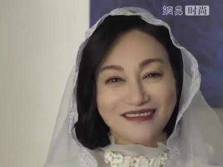 惠英红真是个重感情的人，希望她永远幸福