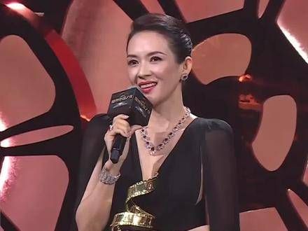 章子怡哽咽感谢张艺谋：我最初的引导者，感谢您发现了我