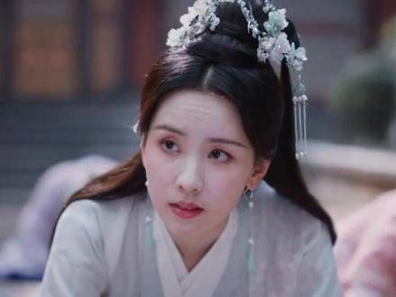 谁能体会她的辛酸,她心中的魇之花绽放得最为绚烂,被推入水中后…